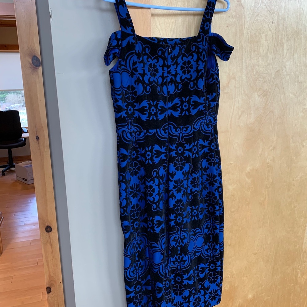 Women’s sleeveless dress